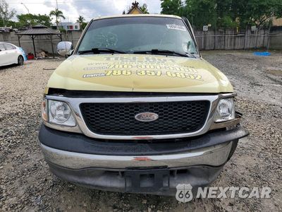 Piąte zdjęcie samochodu w środku: 2002 FORD F150 VIN:1FTRX17W92NB28164 - miniatura