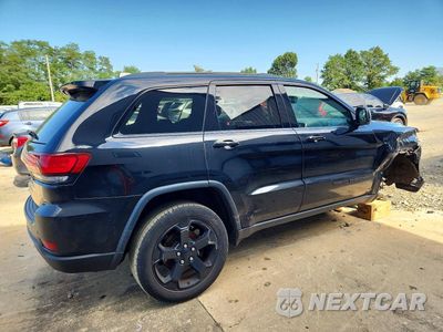 Trzecie zdjęcie samochodu z tyłu: 2019 JEEP GRAND CHEROKEE LAREDO VIN:1C4RJEAG4KC543706 - miniatura