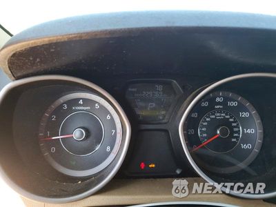 Zdjęcie 9 z 13 samochodu: 2013 HYUNDAI ELANTRA GLS VIN:KMHDH4AE7DU797501 - miniatura