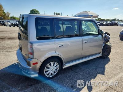 Trzecie zdjęcie samochodu z tyłu: 2005 SCION XB BASE VIN:JTLKT324X50170234 - miniatura