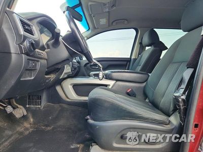 Zdjęcie 7 z 12 samochodu: 2018 NISSAN TITAN SV VIN:1N6AA1E57JN535372 - miniatura