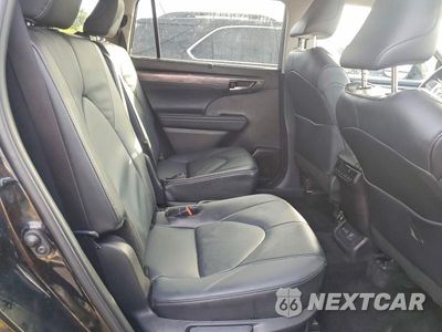 Zdjęcie 11 z 14 samochodu: 2025 TOYOTA HIGHLANDER HYBRID LIMITED VIN:5TDXBRCH8SS667607 - miniatura