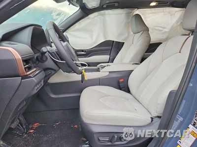 Zdjęcie 7 z 13 samochodu: 2026 TOYOTA HIGHLANDER GRAND HYBRID MAX PLATINUM VIN:5TDADAB5XTS028199 - miniatura