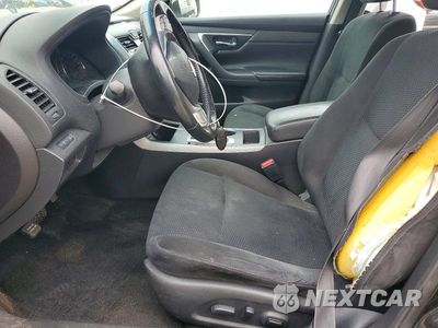 Zdjęcie 7 z 12 samochodu: 2015 NISSAN ALTIMA 2.5 SV VIN:1N4AL3AP6FC428614 - miniatura
