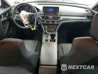 Zdjęcie 8 z 12 samochodu: 2018 HONDA ACCORD LX VIN:1HGCV1F19JA056939 - miniatura