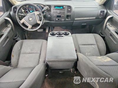Zdjęcie 8 z 12 samochodu: 2011 CHEVROLET SILVERADO K1500 LT VIN:3GCPKSE35BG277040 - miniatura