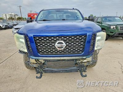 Piąte zdjęcie samochodu w środku: 2016 NISSAN TITAN XD PRO-4X VIN:1N6BA1F40GN505973 - miniatura
