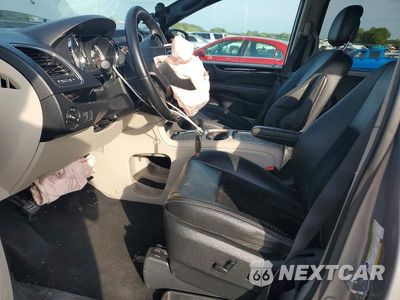 Zdjęcie 7 z 12 samochodu: 2018 DODGE GRAND CARAVAN SXT VIN:2C4RDGCG2JR253390 - miniatura