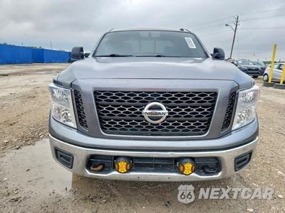 Piąte zdjęcie samochodu w środku: 2019 NISSAN TITAN SV VIN:1N6AA1EJ5KN508394 - miniatura