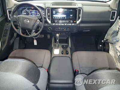 Zdjęcie 8 z 13 samochodu: 2025 NISSAN FRONTIER SV VIN:1N6ED1FK2SN613880 - miniatura
