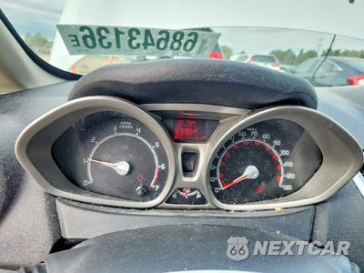 Zdjęcie 9 z 12 samochodu: 2013 FORD FIESTA SE VIN:3FADP4BJXDM219180 - miniatura
