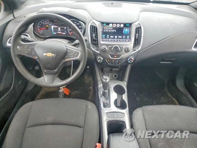 Zdjęcie 8 z 12 samochodu: 2016 CHEVROLET CRUZE LT VIN:1G1BE5SM8G7250670 - miniatura