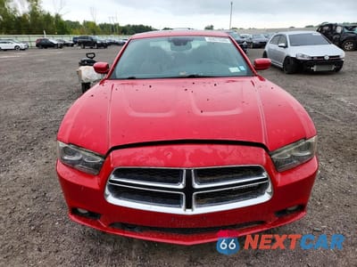 Piąte zdjęcie samochodu w środku: 2011 DODGE CHARGER R/T VIN:2B3CM5CT3BH517541 - miniatura