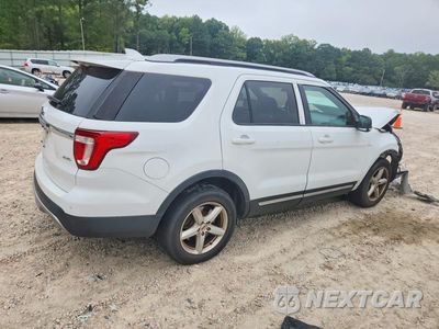 Trzecie zdjęcie samochodu z tyłu: 2017 FORD EXPLORER XLT VIN:1FM5K8D89HGC43996 - miniatura