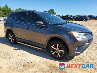 Czwarte zdjęcie samochodu z boku: 2016 TOYOTA RAV4 XLE VIN:JTMWFREV0GJ092748 - miniatura