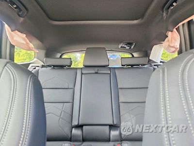 Zdjęcie 10 z 13 samochodu: 2025 BMW X1 XDRIVE28I VIN:WBX73EF00S5374465 - miniatura