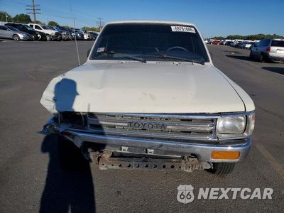 Piąte zdjęcie samochodu w środku: 1990 TOYOTA PICKUP DELUXE VIN:JT4RN93P8L5019361 - miniatura
