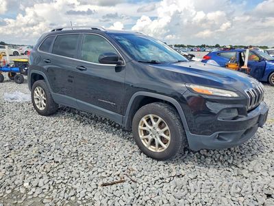 Czwarte zdjęcie samochodu z boku: 2016 JEEP CHEROKEE LATITUDE VIN:1C4PJMCS8GW205332 - miniatura