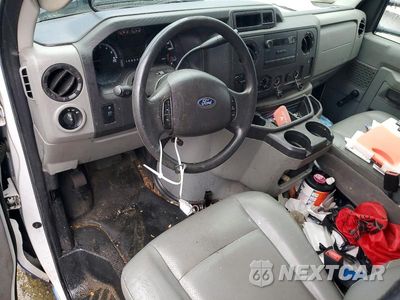 Zdjęcie 8 z 13 samochodu: 2019 FORD E450 BOX TRUCK VIN:1FDXE4FS7KDC39326 - miniatura