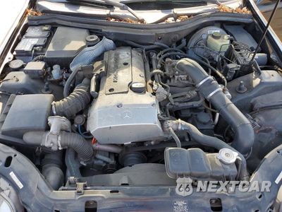 Zdjęcie 11 z 12 samochodu: 1999 MERCEDES-BENZ SLK 230 KOMPRESSOR VIN:WDBKK47F6XF100212 - miniatura