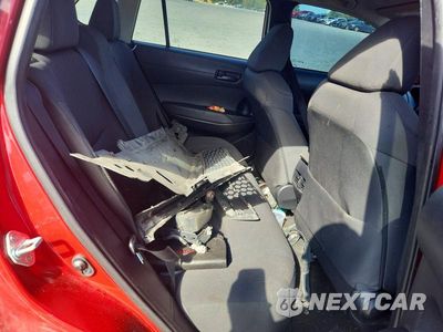 Zdjęcie 10 z 12 samochodu: 2022 TOYOTA COROLLA CROSS LE VIN:7MUCAAAG1NV030243 - miniatura