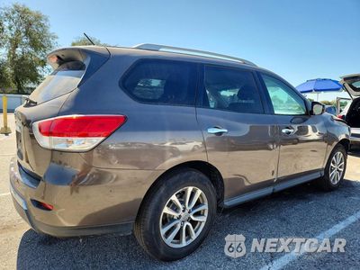 Trzecie zdjęcie samochodu z tyłu: 2015 NISSAN PATHFINDER S VIN:5N1AR2MN3FC704045 - miniatura