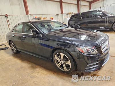 Czwarte zdjęcie samochodu z boku: 2017 MERCEDES-BENZ E 300 4MATIC VIN:WDDZF4KBXHA182734 - miniatura