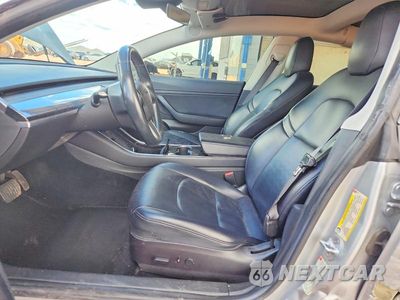 Zdjęcie 7 z 12 samochodu: 2018 TESLA MODEL 3 VIN:5YJ3E1EA2JF007881 - miniatura
