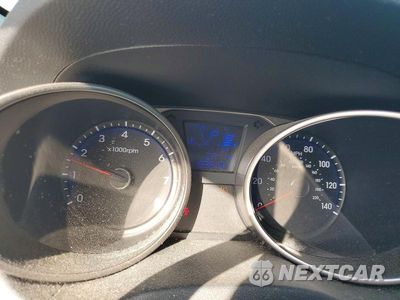 Zdjęcie 9 z 13 samochodu: 2011 HYUNDAI TUCSON GLS VIN:KM8JU3AC0BU148059 - miniatura