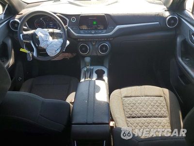 Zdjęcie 8 z 13 samochodu: 2021 CHEVROLET BLAZER 2LT VIN:3GNKBCR4XMS559569 - miniatura