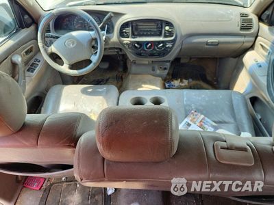 Zdjęcie 8 z 12 samochodu: 2005 TOYOTA TUNDRA DOUBLE CAB SR5 VIN:5TBDT441X5S500196 - miniatura