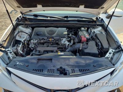 Zdjęcie 11 z 12 samochodu: 2018 TOYOTA CAMRY LE VIN:4T1B11HK2JU042421 - miniatura