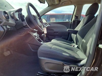 Zdjęcie 7 z 12 samochodu: 2014 CHEVROLET SONIC LT VIN:1G1JC6SH2E4150251 - miniatura