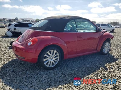 Trzecie zdjęcie samochodu z tyłu: 2010 VOLKSWAGEN NEW BEETLE VIN:3VWRG3ALXAM008308 - miniatura