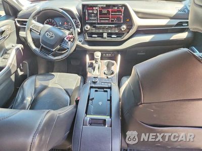 Zdjęcie 8 z 14 samochodu: 2020 TOYOTA HIGHLANDER LIMITED VIN:5TDDZRBH3LS010408 - miniatura