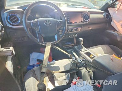 Zdjęcie 8 z 12 samochodu: 2020 TOYOTA TACOMA TRD SPORT VIN:3TMCZ5AN9LM359780 - miniatura