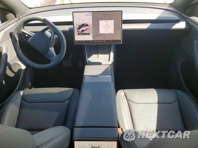 Zdjęcie 8 z 13 samochodu: 2026 TESLA MODEL Y VIN:7SAYGDEE5TF651661 - miniatura