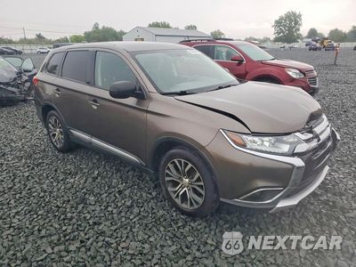 Czwarte zdjęcie samochodu z boku: 2018 MITSUBISHI OUTLANDER ES VIN:JA4AD2A37JZ013767 - miniatura