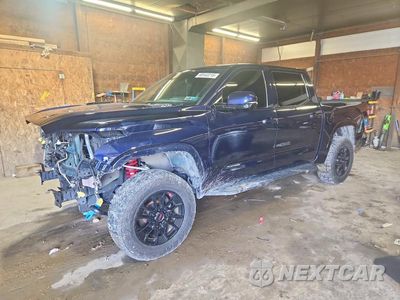 2024 TOYOTA TUNDRA PLATINUM HV 5TFWC5DB5RX058877 - główne zdjęcie licytacji z USA - miniatura