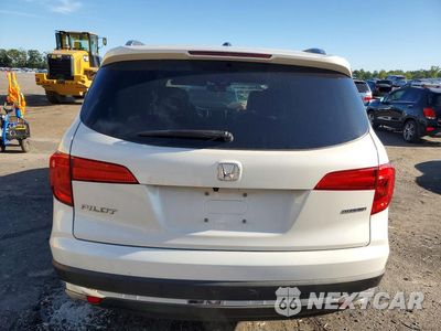 Zdjęcie 6 z 13 samochodu: 2018 HONDA PILOT TOURING VIN:5FNYF5H93JB026970 - miniatura