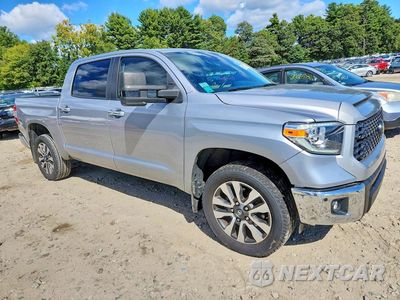 Czwarte zdjęcie samochodu z boku: 2020 TOYOTA TUNDRA CREWMAX LIMITED VIN:5TFHY5F13LX945013 - miniatura