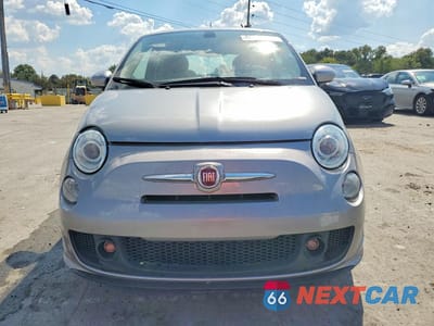 Piąte zdjęcie samochodu w środku: 2018 FIAT 500 POP VIN:3C3CFFKH7JT335458 - miniatura