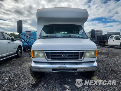 Piąte zdjęcie samochodu w środku: 2003 FORD ECONOLINE E450 SUPER DUTY CUTAWAY VAN VIN:1FDXE45S03HA68625 - miniatura