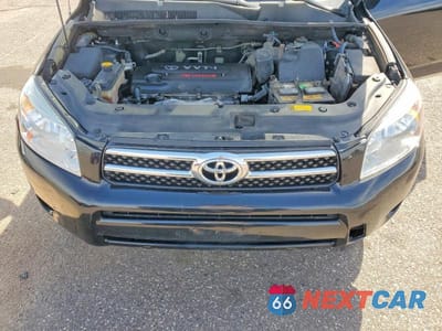 Zdjęcie 12 z 13 samochodu: 2007 TOYOTA RAV4 LIMITED VIN:JTMBD31V376029704 - miniatura