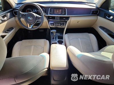 Zdjęcie 8 z 12 samochodu: 2016 KIA OPTIMA LX VIN:5XXGT4L31GG098922 - miniatura