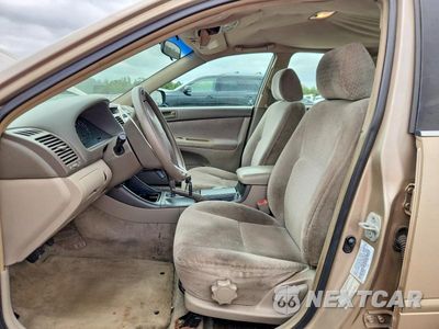 Zdjęcie 7 z 12 samochodu: 2002 TOYOTA CAMRY LE VIN:4T1BE32K02U027331 - miniatura