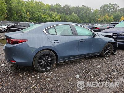 Trzecie zdjęcie samochodu z tyłu: 2023 MAZDA 3 PREFERRED VIN:3MZBPBCM5PM382979 - miniatura