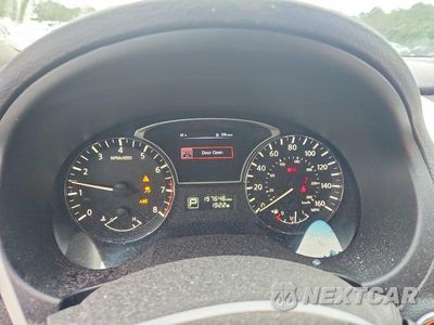 Zdjęcie 9 z 12 samochodu: 2015 NISSAN ALTIMA 2.5 S VIN:1N4AL3AP4FC486463 - miniatura