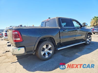 Trzecie zdjęcie samochodu z tyłu: 2021 RAM 1500 LARAMIE VIN:1C6RREJTXMN673767 - miniatura