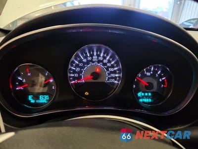 Zdjęcie 9 z 12 samochodu: 2012 CHRYSLER 200 LIMITED VIN:1C3CCBCB7CN162958 - miniatura